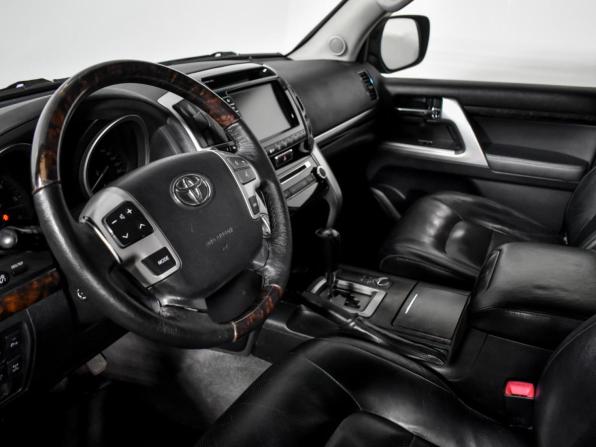 Toyota Land Cruiser 200 Series Рестайлинг 1 с пробегом 2012 года, цена 3 197 900 рублей, 284406 км, внедорожник, Автокод Объявления
