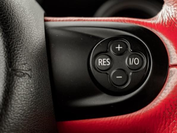 Mini Hatch II (R56) Рестайлинг с пробегом 2012 года, цена 1 000 000 рублей, 105971 км, хэтчбек, Автокод Объявления