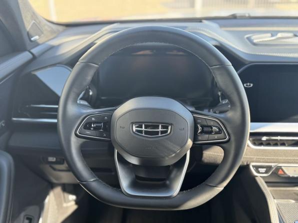 Geely Monjaro I с пробегом 2024 года, цена 3 795 000 рублей, 30492 км, внедорожник, Автокод Объявления