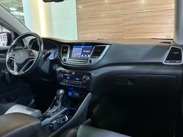 Hyundai Tucson III с пробегом 2018 года, цена 2 229 000 рублей, 122523 км, внедорожник, Автокод Объявления