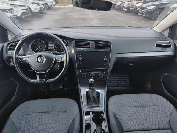 Volkswagen Golf VII Рестайлинг с пробегом 2018 года, цена 1 820 000 рублей, 267205 км, универсал, Автокод Объявления