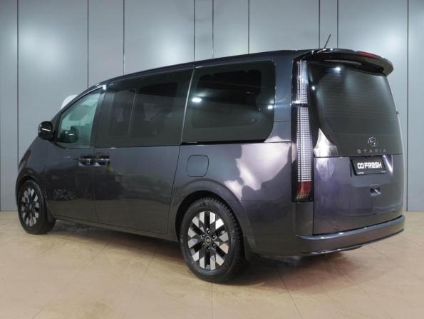 Hyundai Staria I с пробегом 2022 года, цена 5 399 000 рублей, 52841 км, минивэн, Автокод Объявления