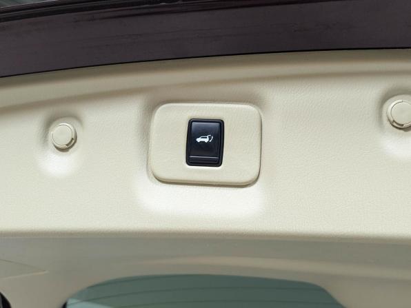 Infiniti JX с пробегом 2013 года, цена 1 735 500 рублей, 208000 км, внедорожник, Автокод Объявления