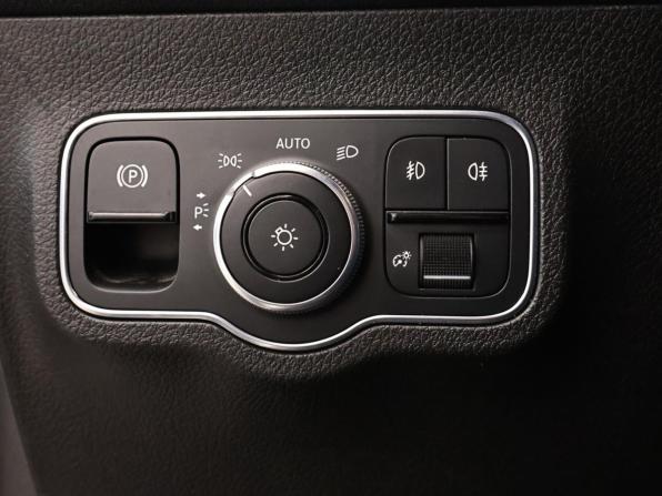 Mercedes-Benz GLB I (X247) с пробегом 2020 года, цена 3 250 000 рублей, 80598 км, внедорожник, Автокод Объявления