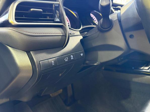 Toyota Camry VIII (XV70) с пробегом 2019 года, цена 2 429 000 рублей, 99990 км, седан, Автокод Объявления