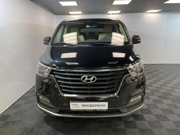 Hyundai H-1 II Рестайлинг 2 с пробегом 2018 года, цена 3 258 000 рублей, 87500 км, минивэн, Автокод Объявления