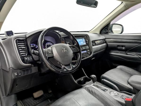 Mitsubishi Outlander III Рестайлинг 2 с пробегом 2015 года, цена 1 899 000 рублей, 125601 км, внедорожник, Автокод Объявления