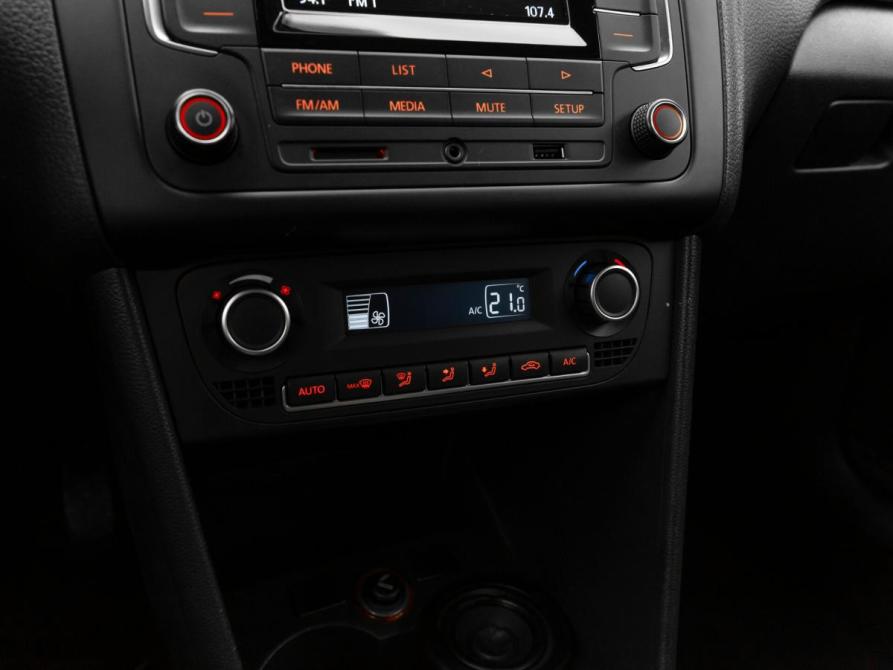Volkswagen Polo V Рестайлинг Москва  - изображение 15