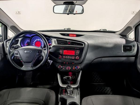 Kia Ceed II Рестайлинг с пробегом 2017 года, цена 1 400 000 рублей, 101000 км, универсал, Автокод Объявления