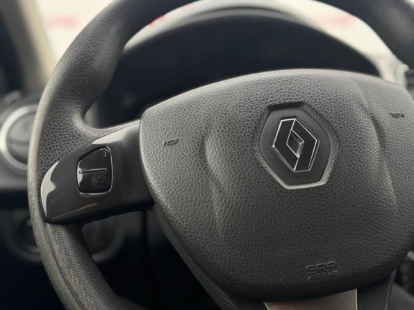 Renault Sandero II с пробегом 2017 года, цена 989 000 рублей, 119961 км, хэтчбек, Автокод Объявления