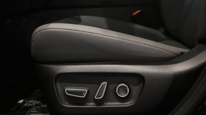Toyota RAV4 VI (XA60) с пробегом 2026 года, цена 4 075 000 рублей, 43 км, внедорожник, Автокод Объявления