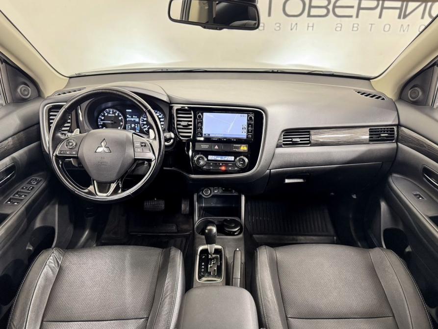 Mitsubishi Outlander III Рестайлинг 2 Санкт-Петербург  - изображение 7