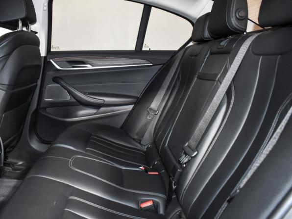 BMW 5 серии VII (G30/G31/G38) с пробегом 2018 года, цена 3 860 000 рублей, 61488 км, седан, Автокод Объявления