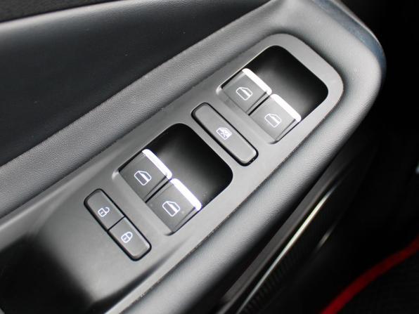 Omoda S5 с пробегом 2023 года, цена 1 539 000 рублей, 13935 км, седан, Автокод Объявления