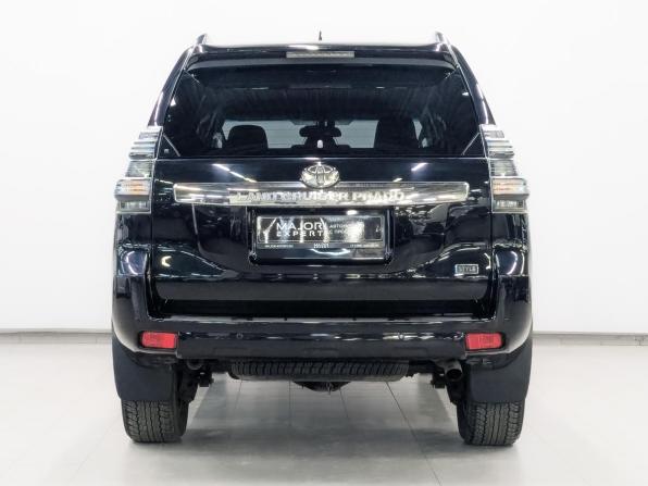 Toyota Land Cruiser Prado 150 Series Рестайлинг 1 с пробегом 2017 года, цена 4 005 000 рублей, 126112 км, внедорожник, Автокод Объявления