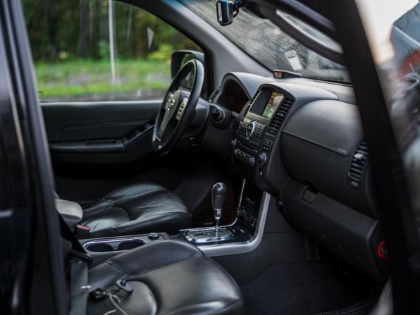 Nissan Pathfinder III Рестайлинг с пробегом 2010 года, цена 1 420 000 рублей, 196027 км, внедорожник, Автокод Объявления