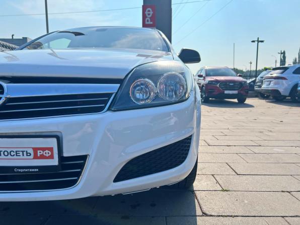 Opel Astra H Рестайлинг с пробегом 2014 года, цена 686 900 рублей, 140229 км, хэтчбек, Автокод Объявления