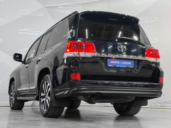 Toyota Land Cruiser 200 Series Рестайлинг 2 с пробегом 2018 года, цена 6 750 000 рублей, 157752 км, внедорожник, Автокод Объявления