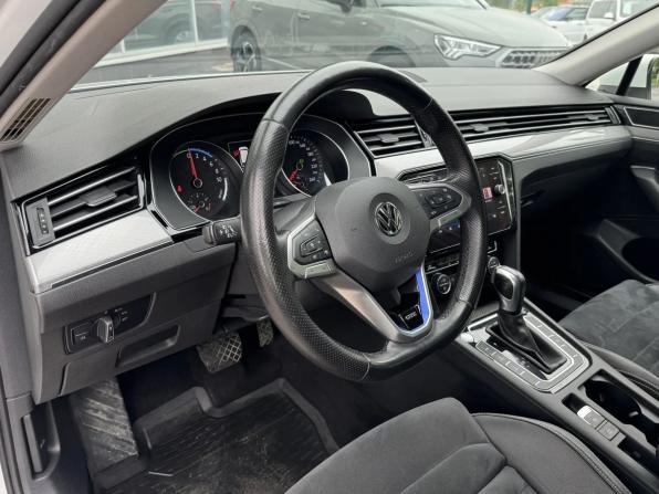 Volkswagen Passat B8 Рестайлинг с пробегом 2020 года, цена 2 175 000 рублей, 169774 км, универсал, Автокод Объявления