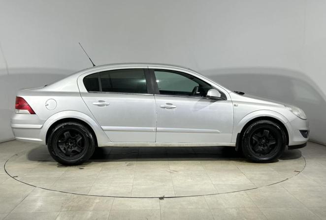 Opel Astra H Рестайлинг с пробегом 2007 года, цена 570 000 рублей, 326129 км, седан, Автокод Объявления