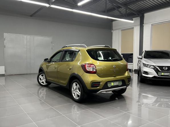 Renault Sandero II с пробегом 2018 года, цена 1 070 000 рублей, 115750 км, хэтчбек, Автокод Объявления