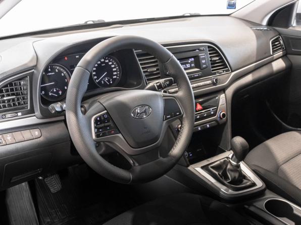 Hyundai Elantra VI (AD) с пробегом 2017 года, цена 1 380 000 рублей, 139000 км, седан, Автокод Объявления