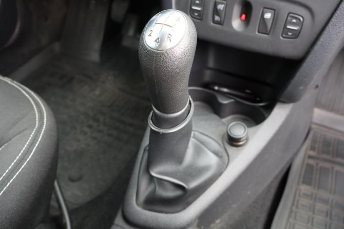 Renault Logan II с пробегом 2014 года, цена 699 000 рублей, 102000 км, седан, Автокод Объявления