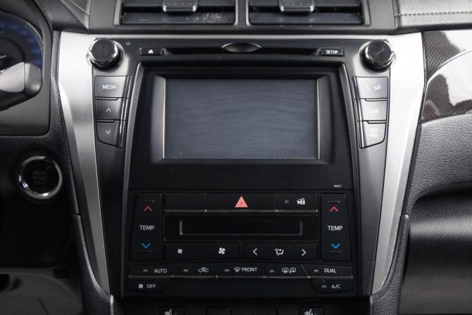 Toyota Camry VII (XV50) Рестайлинг 2 с пробегом 2018 года, цена 1 449 000 рублей, 299144 км, седан, Автокод Объявления