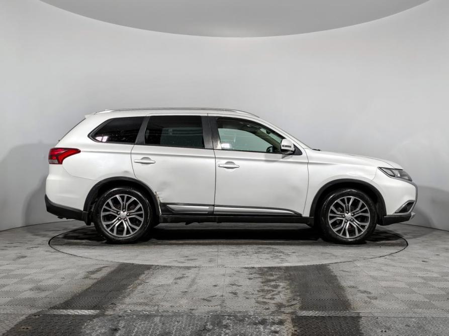 Mitsubishi Outlander III Рестайлинг 2 Санкт-Петербург  - изображение 4