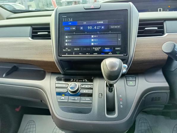 Honda Freed II Рестайлинг с пробегом 2019 года, цена 1 596 000 рублей, 33998 км, компактвэн, Автокод Объявления
