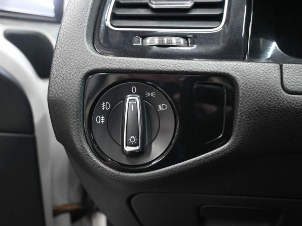 Volkswagen Golf VII с пробегом 2013 года, цена 1 429 900 рублей, 237557 км, хэтчбек, Автокод Объявления