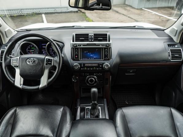 Toyota Land Cruiser Prado 150 Series Рестайлинг 1 с пробегом 2016 года, цена 4 288 000 рублей, 138101 км, внедорожник, Автокод Объявления