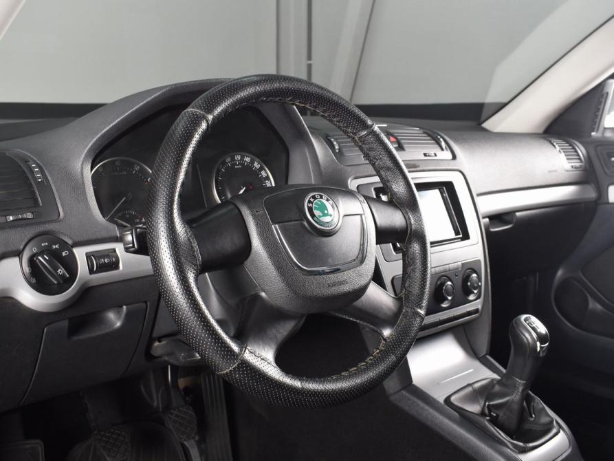 Skoda Octavia II (A5) Рестайлинг Кемерово  - изображение 6