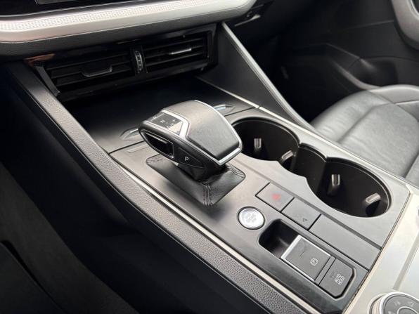 Volkswagen Touareg III с пробегом 2018 года, цена 4 625 000 рублей, 118000 км, внедорожник, Автокод Объявления