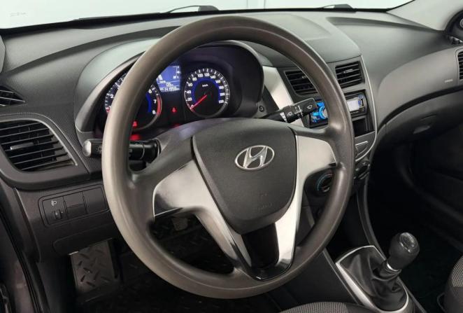 Hyundai Solaris I с пробегом 2013 года, цена 845 000 рублей, 141642 км, седан, Автокод Объявления