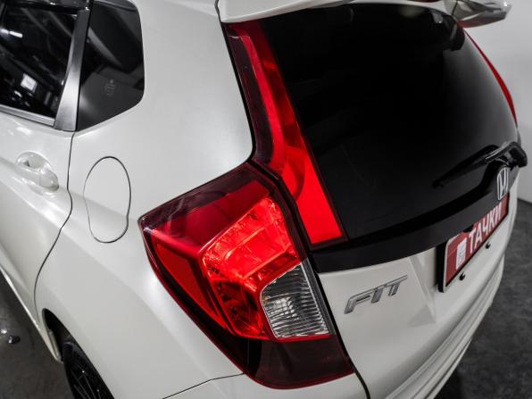 Honda Fit III с пробегом 2013 года, цена 999 000 рублей, 150500 км, хэтчбек, Автокод Объявления