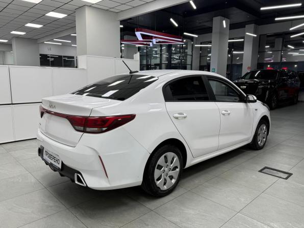 Kia Rio IV Рестайлинг с пробегом 2022 года, цена 1 280 000 рублей, 134782 км, седан, Автокод Объявления