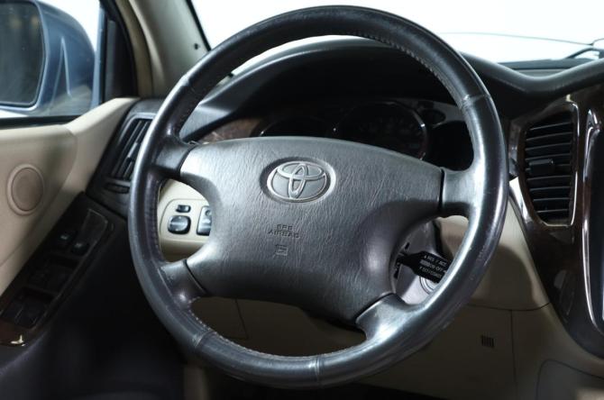 Toyota Highlander I (XU20) с пробегом 2002 года, цена 699 000 рублей, 242946 км, внедорожник, Автокод Объявления