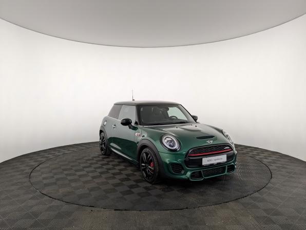 Mini Hatch III (F55/F56) Рестайлинг с пробегом 2020 года, цена 2 990 000 рублей, 84800 км, хэтчбек, Автокод Объявления
