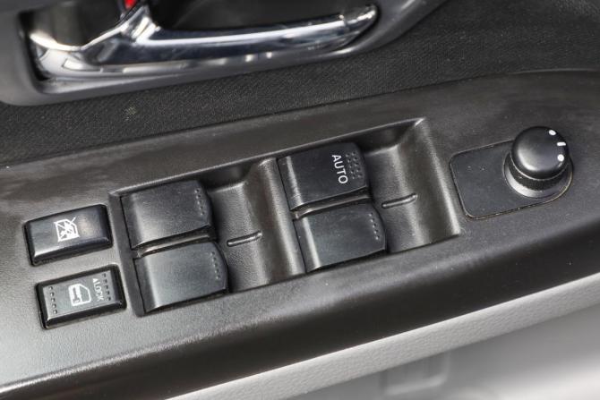 Suzuki SX4 I (Classic) Рестайлинг с пробегом 2011 года, цена 859 000 рублей, 117700 км, хэтчбек, Автокод Объявления