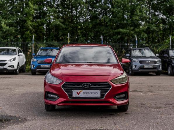 Hyundai Solaris II с пробегом 2019 года, цена 900 000 рублей, 95086 км, седан, Автокод Объявления