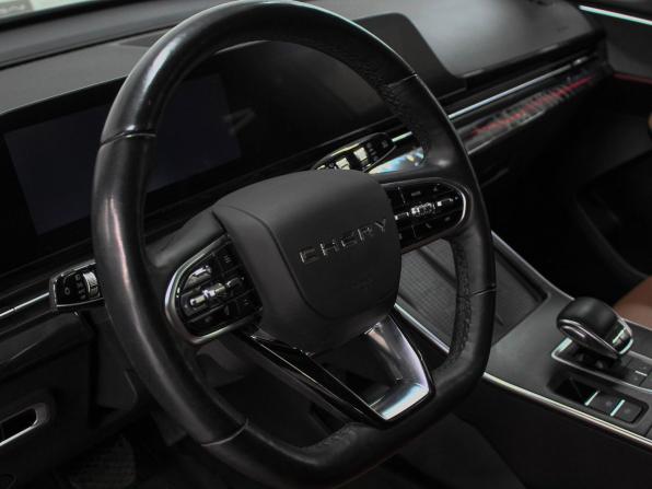Omoda C5 I с пробегом 2023 года, цена 1 950 000 рублей, 35000 км, внедорожник, Автокод Объявления