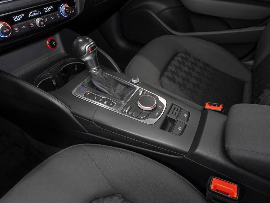 Audi A3 III (8V) Москва  - изображение 14