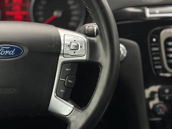 Ford Galaxy II Рестайлинг с пробегом 2012 года, цена 1 079 000 рублей, 181087 км, минивэн, Автокод Объявления