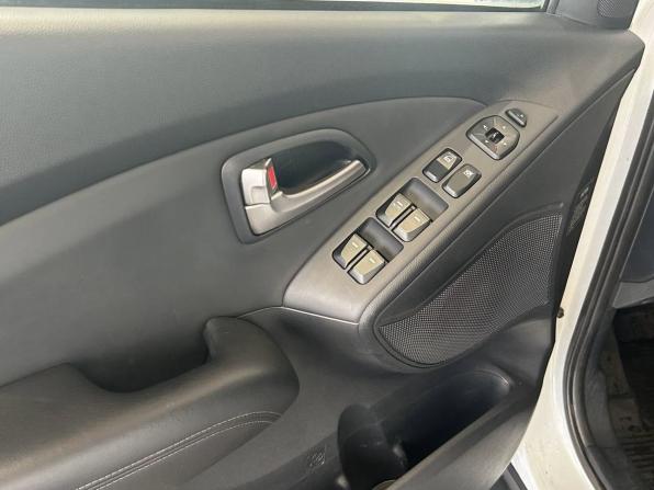 Hyundai ix35 I с пробегом 2010 года, цена 1 290 000 рублей, 75650 км, внедорожник, Автокод Объявления