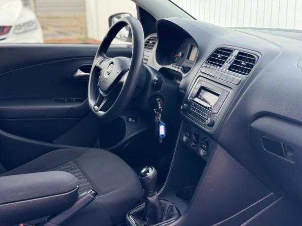 Volkswagen Polo V Рестайлинг с пробегом 2019 года, цена 1 295 000 рублей, 56000 км, седан, Автокод Объявления