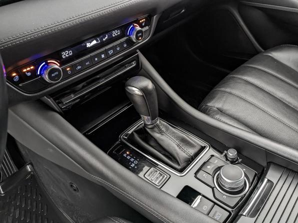 Mazda 6 III (GJ) Рестайлинг 2 с пробегом 2021 года, цена 2 600 000 рублей, 116692 км, седан, Автокод Объявления