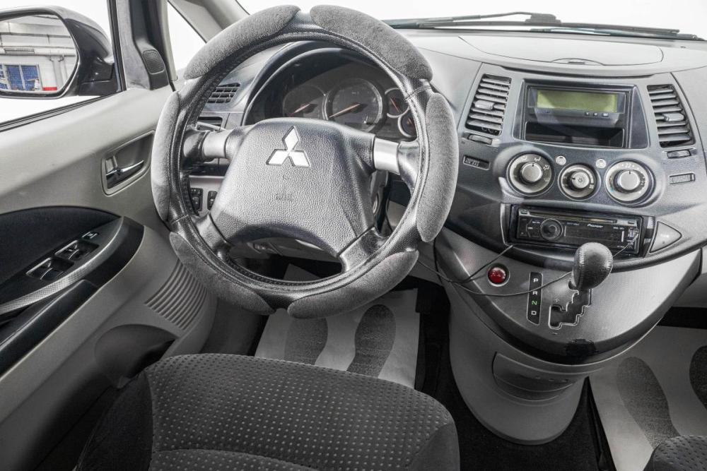 Mitsubishi Grandis I Барнаул  - изображение 13