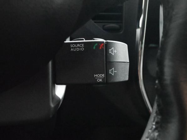 Renault Kaptur I с пробегом 2016 года, цена 1 615 000 рублей, 103248 км, внедорожник, Автокод Объявления