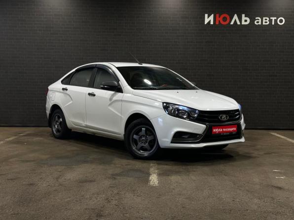 Lada (ВАЗ) Vesta I с пробегом 2017 года, цена 800 000 рублей, 120627 км, седан, Автокод Объявления